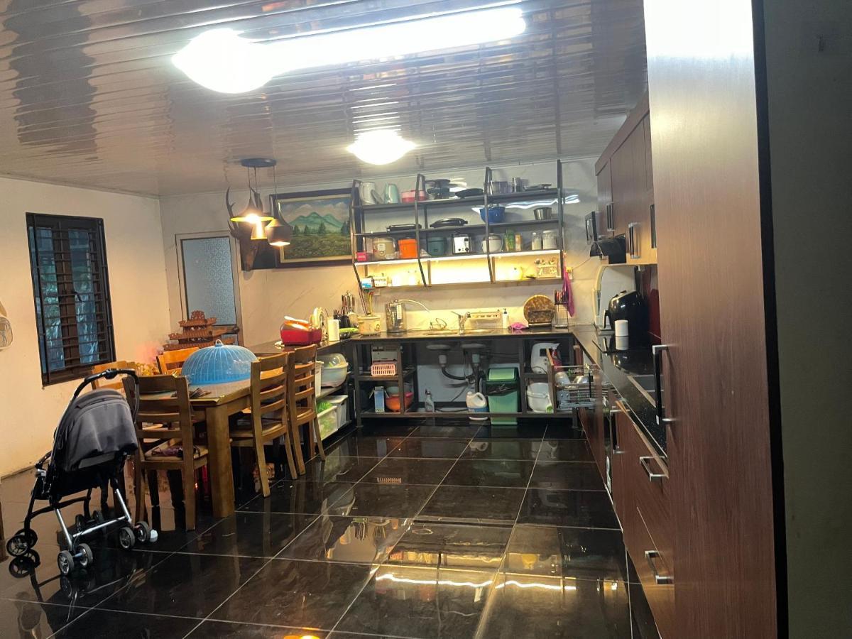 Lee Homestay Ханой Екстериор снимка